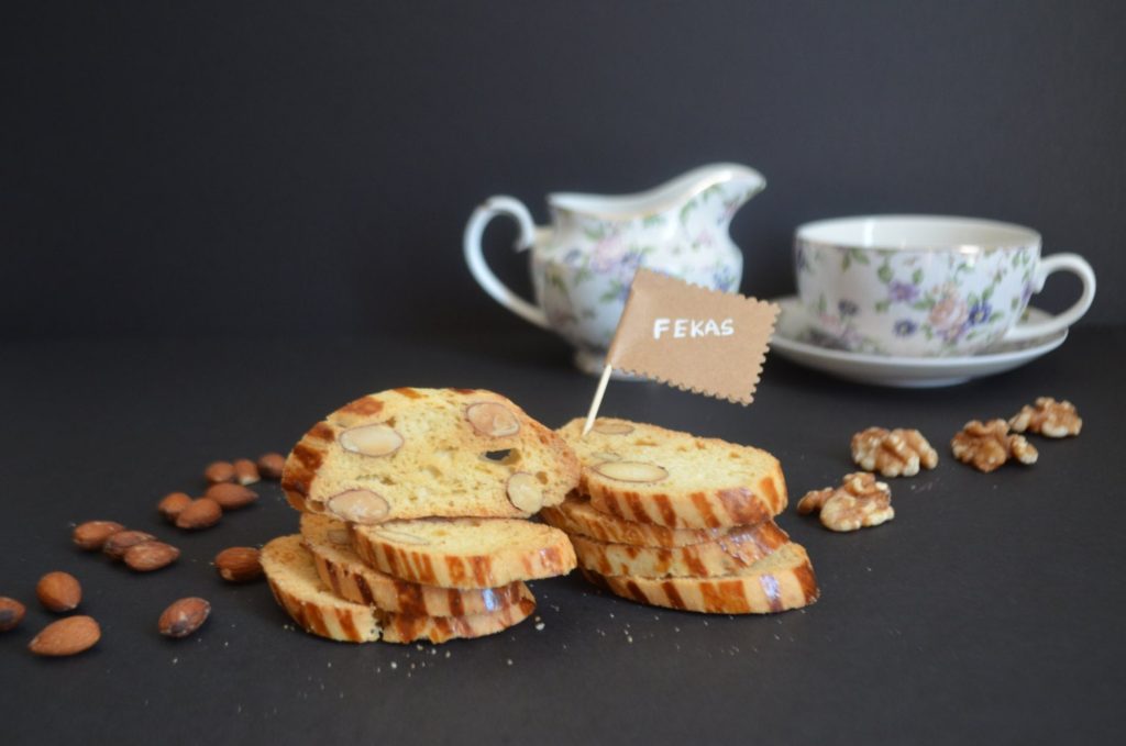 eid al-fitr sweet gifts for a basket