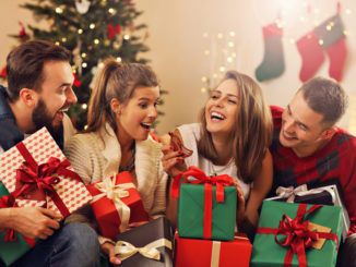 Enjoy these Christmas games to play with large groups this holiday season.