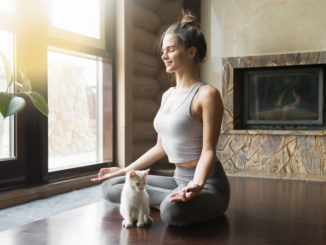 It's easy to find Secret Santa yoga gifts when you use online buying guides.