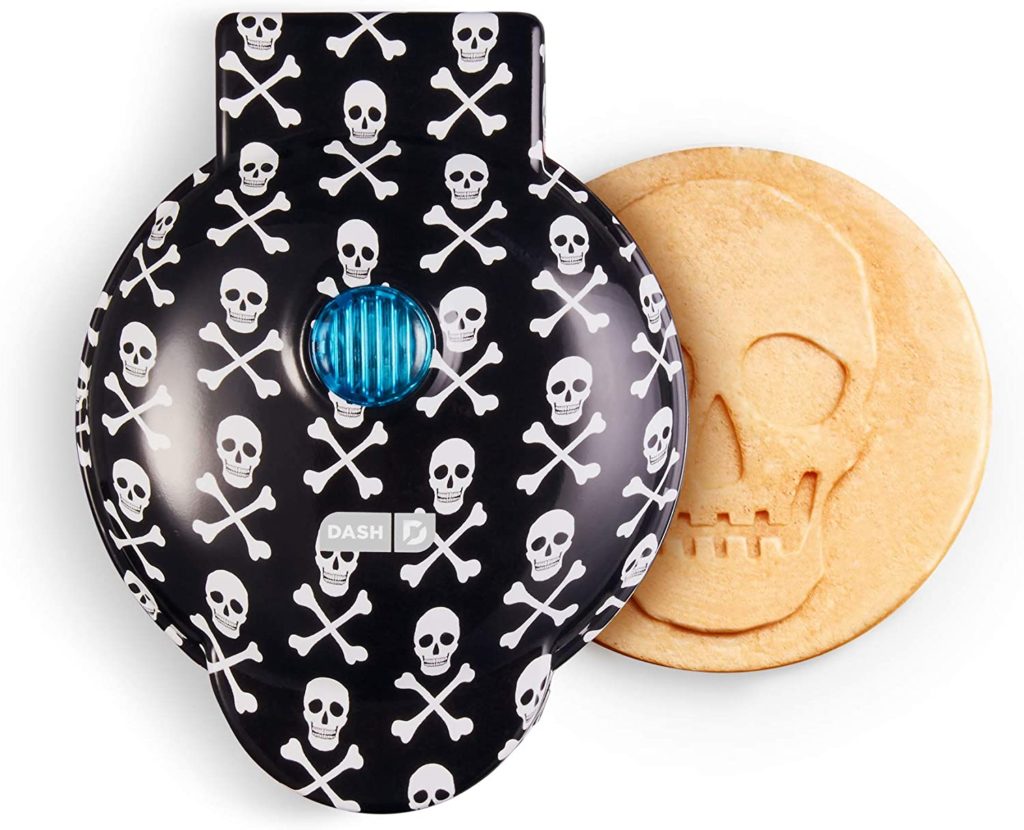 Skull mini waffle maker