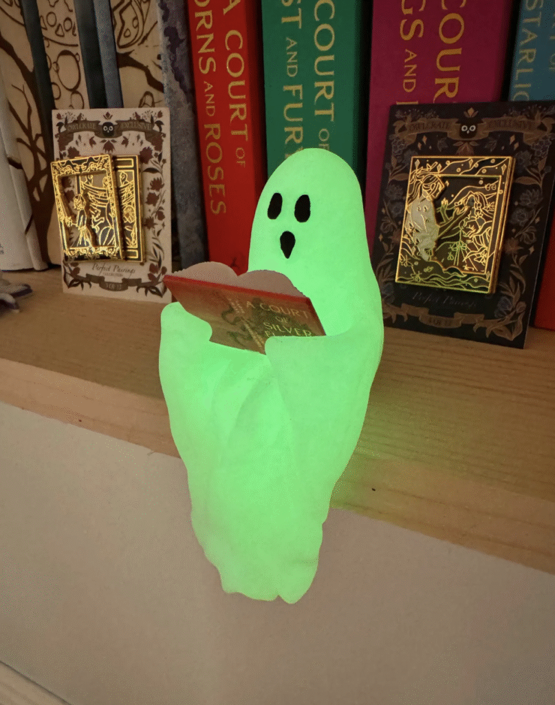 Ghost Shelf Halloween Decor
